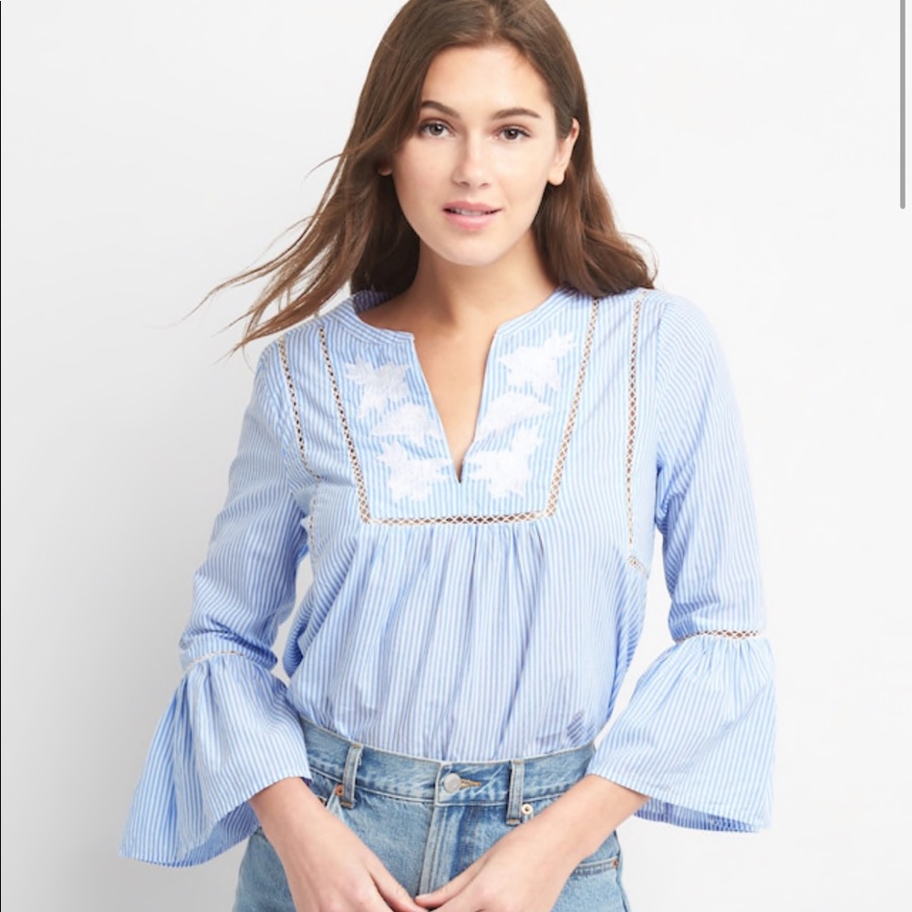 Gap Bell Sleeve top